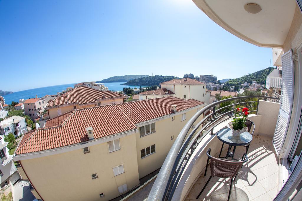 Apartments Charme Bečići Exteriér fotografie